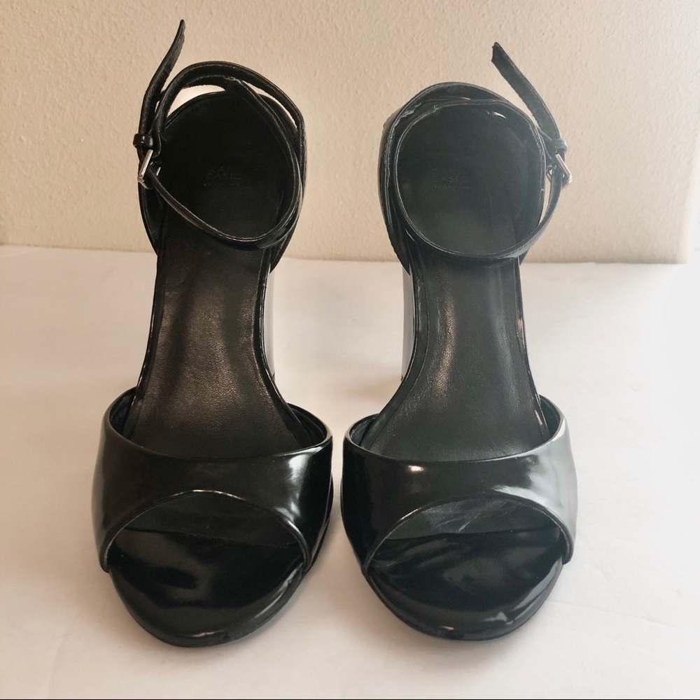 Zara Ankle Strap Chunky Heel Sandal - Picture 3 of 6